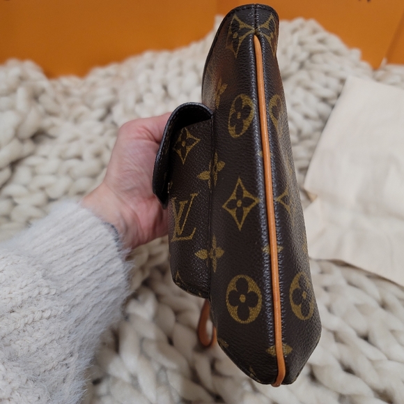 Louis Vuitton Partition Wristlet - Picture 6 of 10